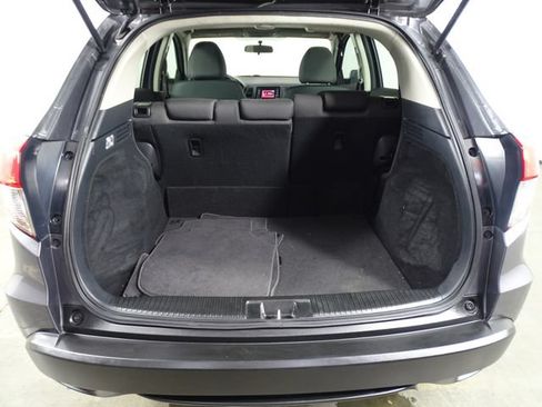 Used 2022 Honda HR-V LX image 11