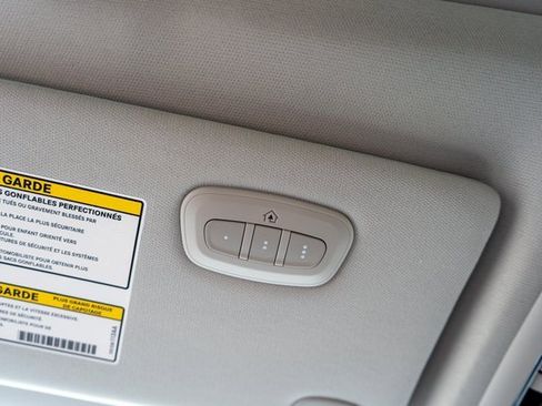 Used 2022 Jeep Cherokee Limited image 36