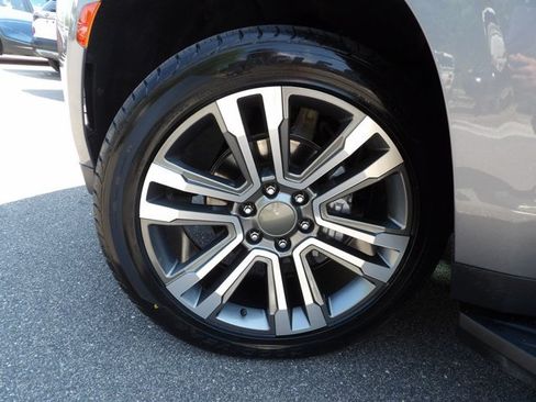 Used 2021 GMC Yukon SLE RWD image 26