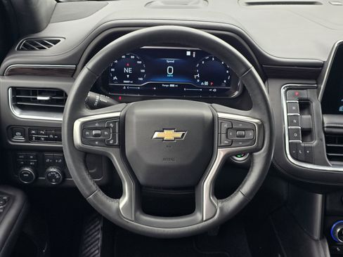 Used 2023 Chevrolet Tahoe LT w/ Luxury Package AWD/4WD image 16