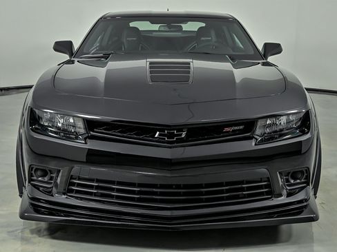 Used 2015 Chevrolet Camaro Z/28 RWD image 4