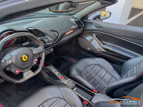 Used 2018 Ferrari 488 Spider image 14