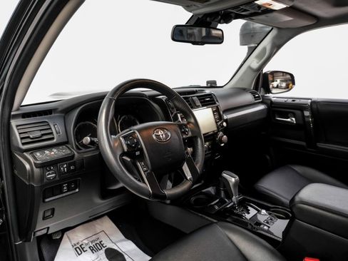 Used 2022 Toyota 4Runner TRD Off-Road Premium w/ Moonroof Package AWD/4WD image 3