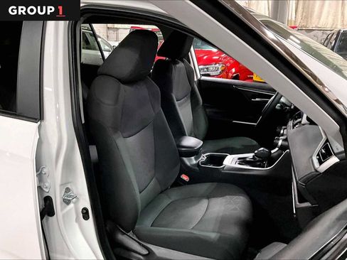 Used 2024 Toyota RAV4 XLE image 9