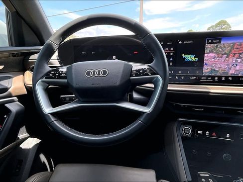 Used 2025 Audi Q5 Premium Plus w/ Premium Plus AWD/4WD image 10