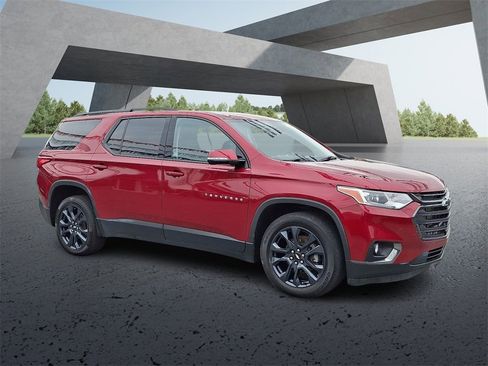 Used 2020 Chevrolet Traverse RS w/ LPO, Floor Liner Package image 3