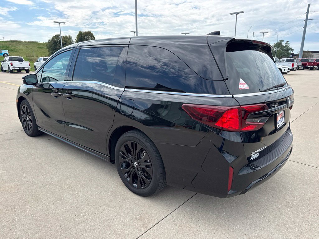 Used 2025 Honda Odyssey Sport-L image 25