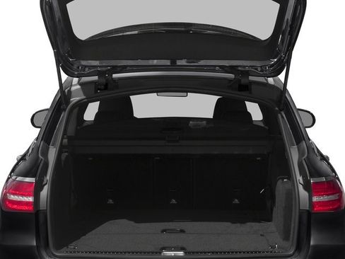Used 2018 Mercedes-Benz E 400 4MATIC Wagon image 30