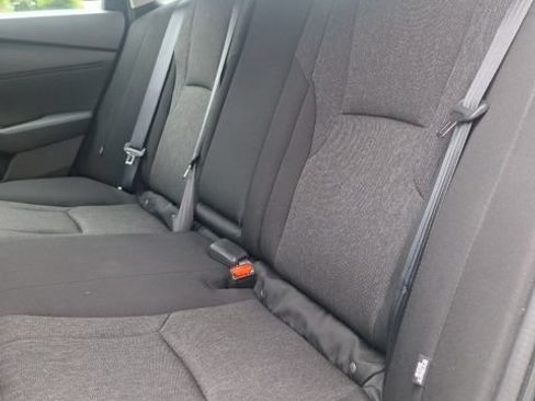 Used 2023 Honda Accord EX image 18