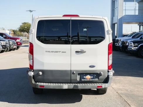 Used 2016 Ford Transit 350 XL image 8