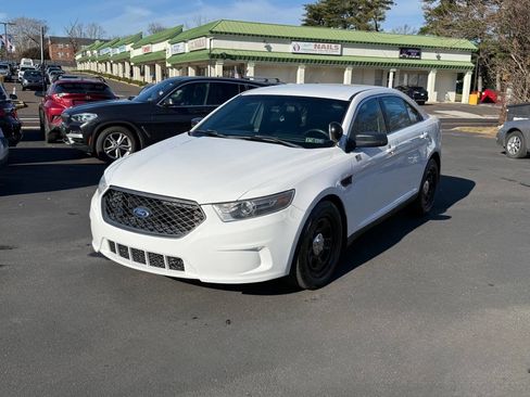 Used 2015 Ford Taurus Police Interceptor image 5