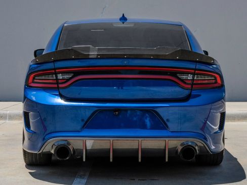 Used 2022 Dodge Charger R/T w/ Plus Group RWD image 13