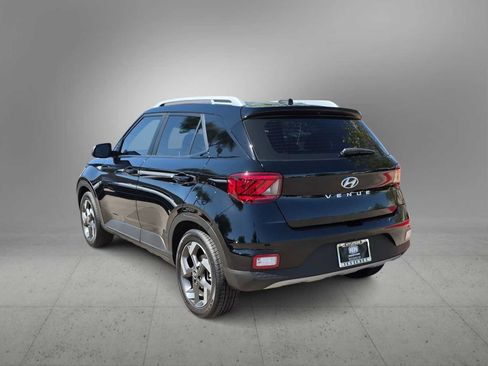 New 2026 Hyundai Venue SEL FWD image 6