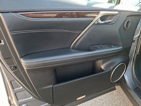 Used 2019 Lexus RX 450h AWD image 14