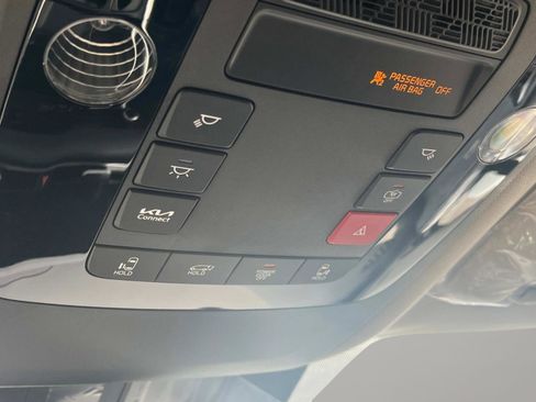 New 2026 Kia Carnival EX FWD image 36