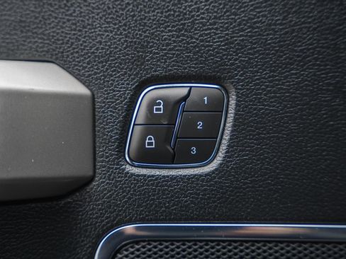 Used 2020 Ford F150 Lariat w/ Equipment Group 502A Luxury image 40