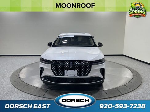 Certified 2024 Lincoln Nautilus Premier w/ Equipment Group 102A image 2