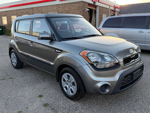 Used 2013 Kia Soul image 3