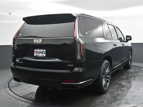 Used 2024 Cadillac Escalade ESV Sport w/ Touring Package AWD/4WD image 3