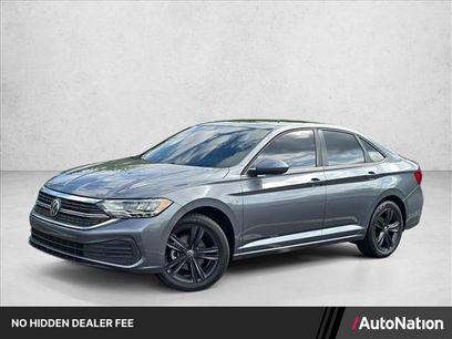 Used 2022 Volkswagen Jetta SE w/ Panoramic Sunroof Package
