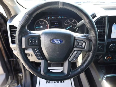 Used 2019 Ford F250 XLT w/ XLT Premium Package AWD/4WD image 13