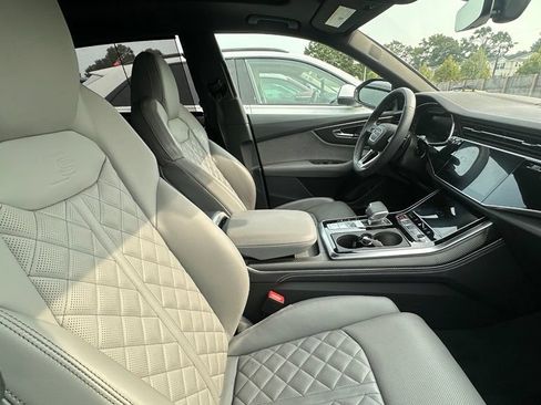 Used 2024 Audi SQ8 Prestige AWD/4WD image 5