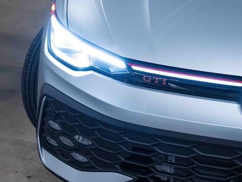 New 2026 Volkswagen GTI SE FWD image 3