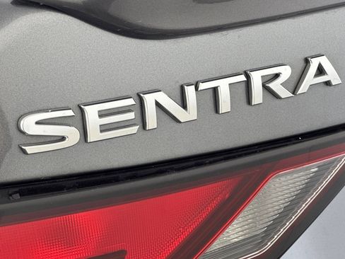 Used 2022 Nissan Sentra SV w/ SV Premium Package FWD image 22