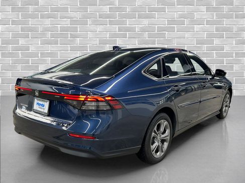 Used 2023 Honda Accord EX image 5