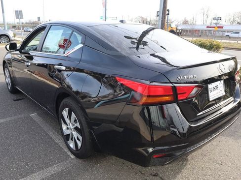 Certified 2025 Nissan Altima 2.5 S FWD image 8