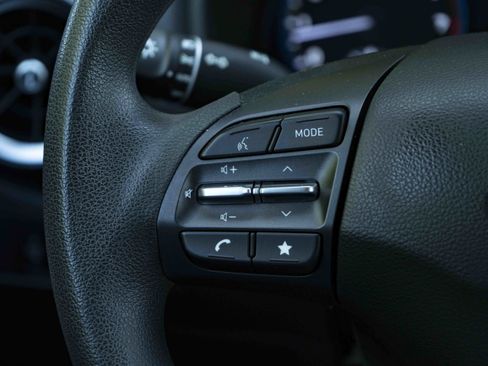 Used 2022 Hyundai Kona SEL FWD image 20