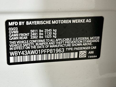 Used 2023 BMW i4 eDrive35 w/ Premium Package RWD image 12