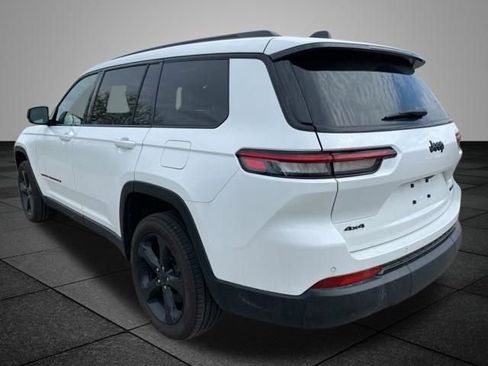 Used 2024 Jeep Grand Cherokee L Limited w/ Black Appearance Package AWD/4WD image 12