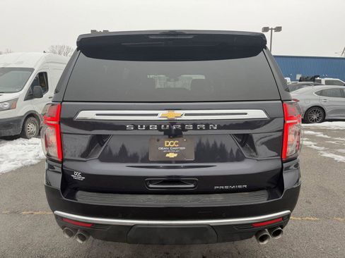 Used 2023 Chevrolet Suburban Premier image 6
