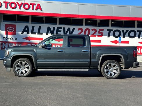 Used 2017 GMC Sierra 1500 Denali w/ Denali Ultimate Package image 2