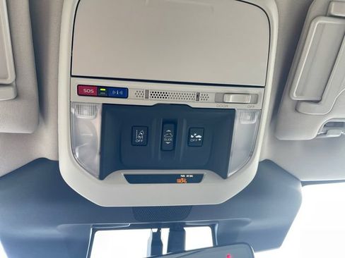 Certified 2023 Subaru Forester Premium AWD/4WD image 20
