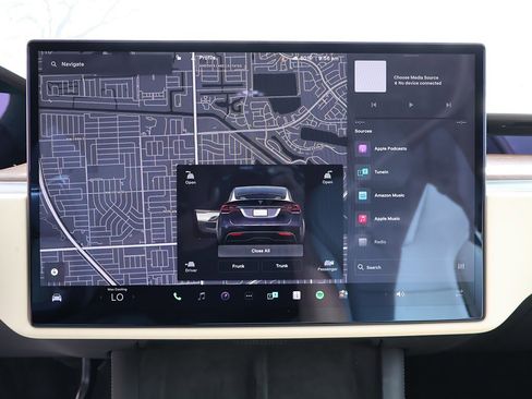 Used 2023 Tesla Model X image 42