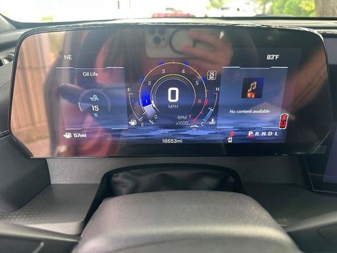 Used 2026 Chevrolet Traverse LT FWD image 7