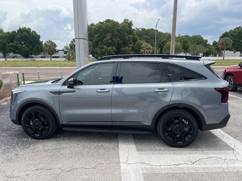 Certified 2025 Kia Sorento SX AWD/4WD image 3