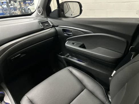 Used 2023 Honda Ridgeline RTL-E image 13