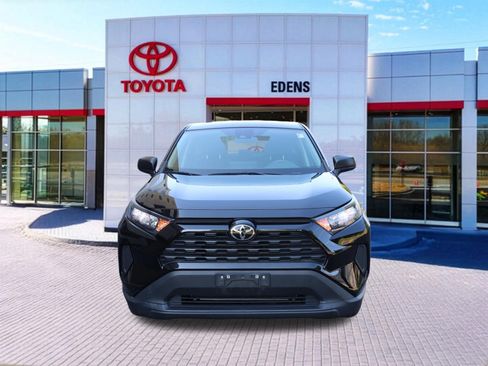 Used 2022 Toyota RAV4 LE AWD/4WD image 11