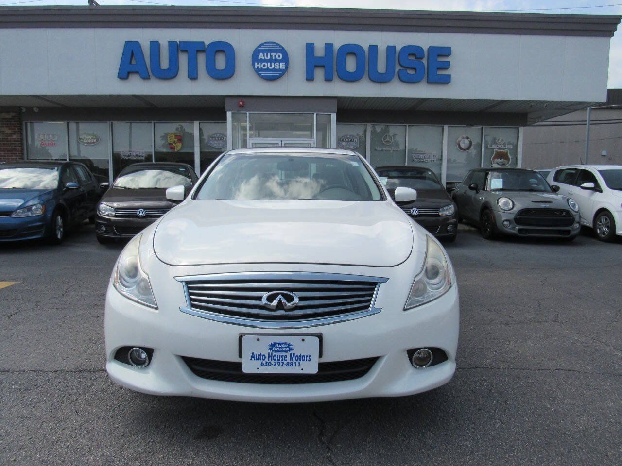 Used 2011 INFINITI G37 x Sedan w/ Premium Pkg AWD/4WD image 3