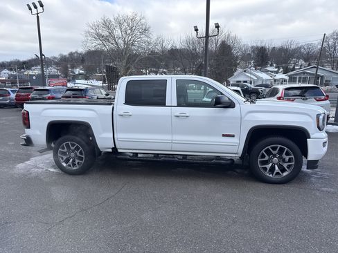 Used 2017 GMC Sierra 1500 SLT image 2