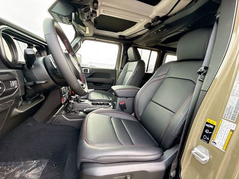 New 2026 Jeep Wrangler Unlimited Rubicon 392 w/ Quick Order Package 27X Moab AWD/4WD image 22