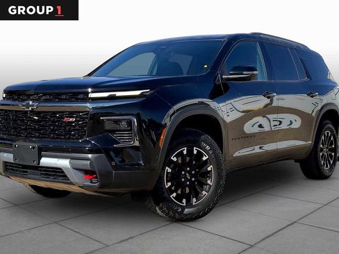 Used 2024 Chevrolet Traverse Z71 w/ Enhanced Driving Package image 1