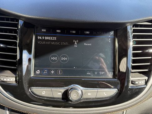 Used 2018 Chevrolet Trax LT w/ LT Convenience Package image 16