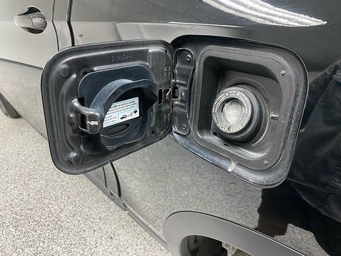 Used 2019 Honda Ridgeline Sport image 13