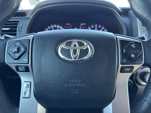 Used 2018 Toyota 4Runner SR5 Premium AWD/4WD image 15