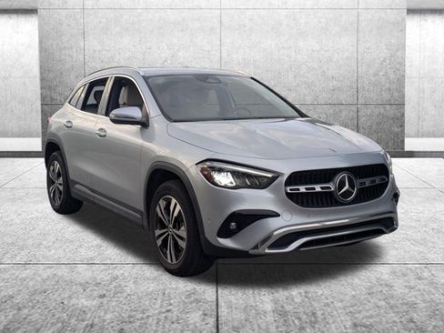 Certified 2025 Mercedes-Benz GLA 250 4MATIC image 2