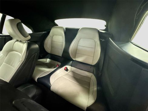 Used 2024 Ford Mustang Premium image 23